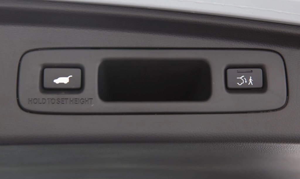 Honda CR-V Plug-in Advance Tech| Företagspris|Årsskatt 360kr 2024