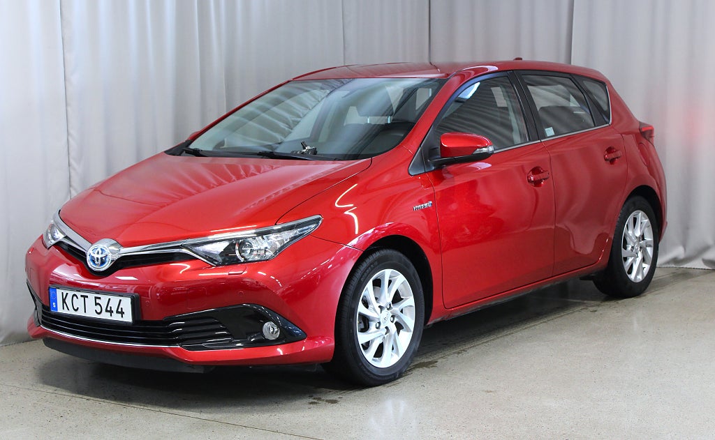 Toyota Auris Hybrid e-CVT Active, Toppskick *2817 mil* S&V-hjul