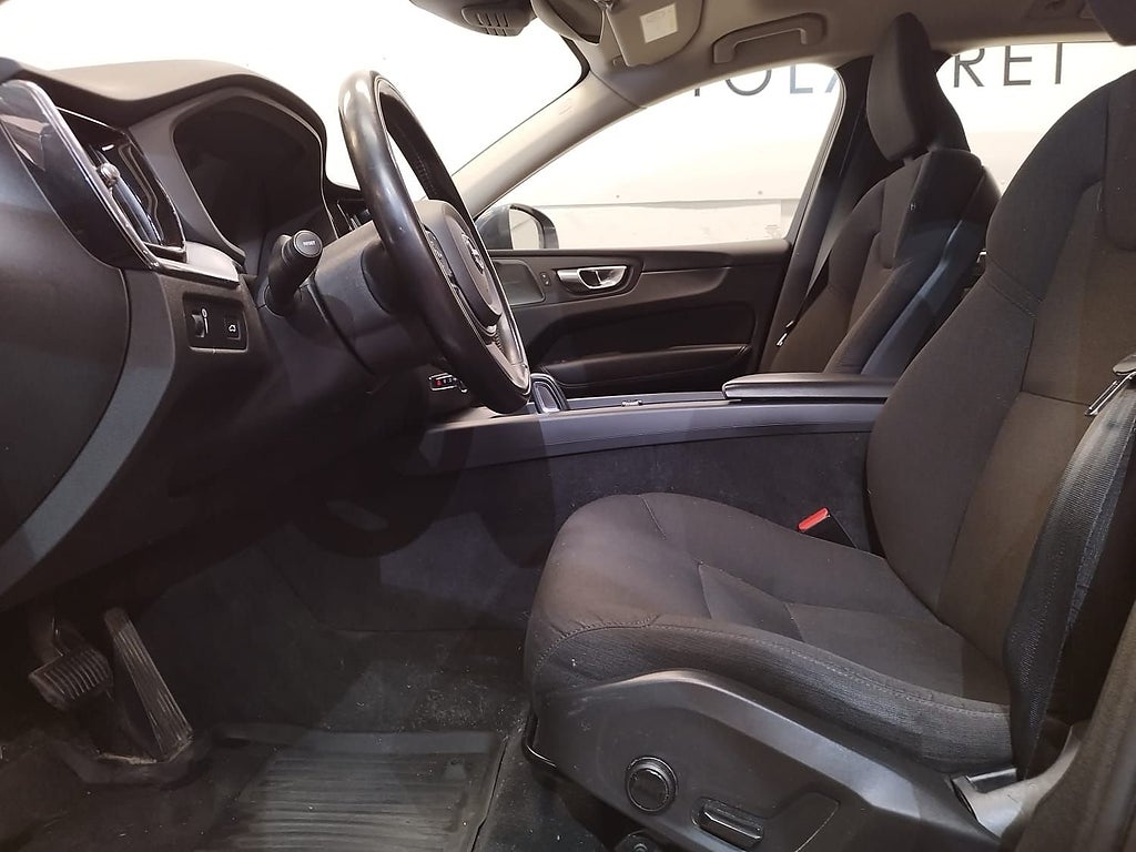 Volvo XC60 2021 - miniatyr 9