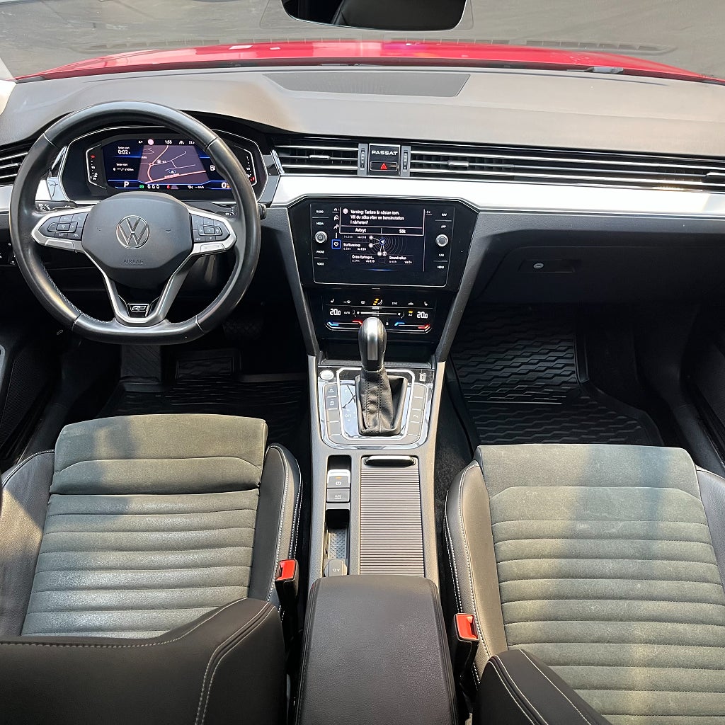 Volkswagen Passat Sc 2.0 TDI GT Cockpit Carplay Navi Drag B-kamera 200hk