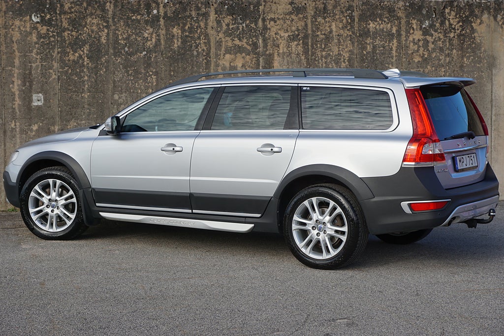 Volvo XC70 D4 AWD Classic Summum Keyless Adaptiv-Fart Drag SE UTR
