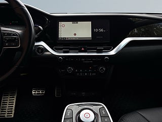Kia Niro 64 kWh Advance Plus SoV-Däck/Elstol/JBL/Rattvärm/Navi – bild 11