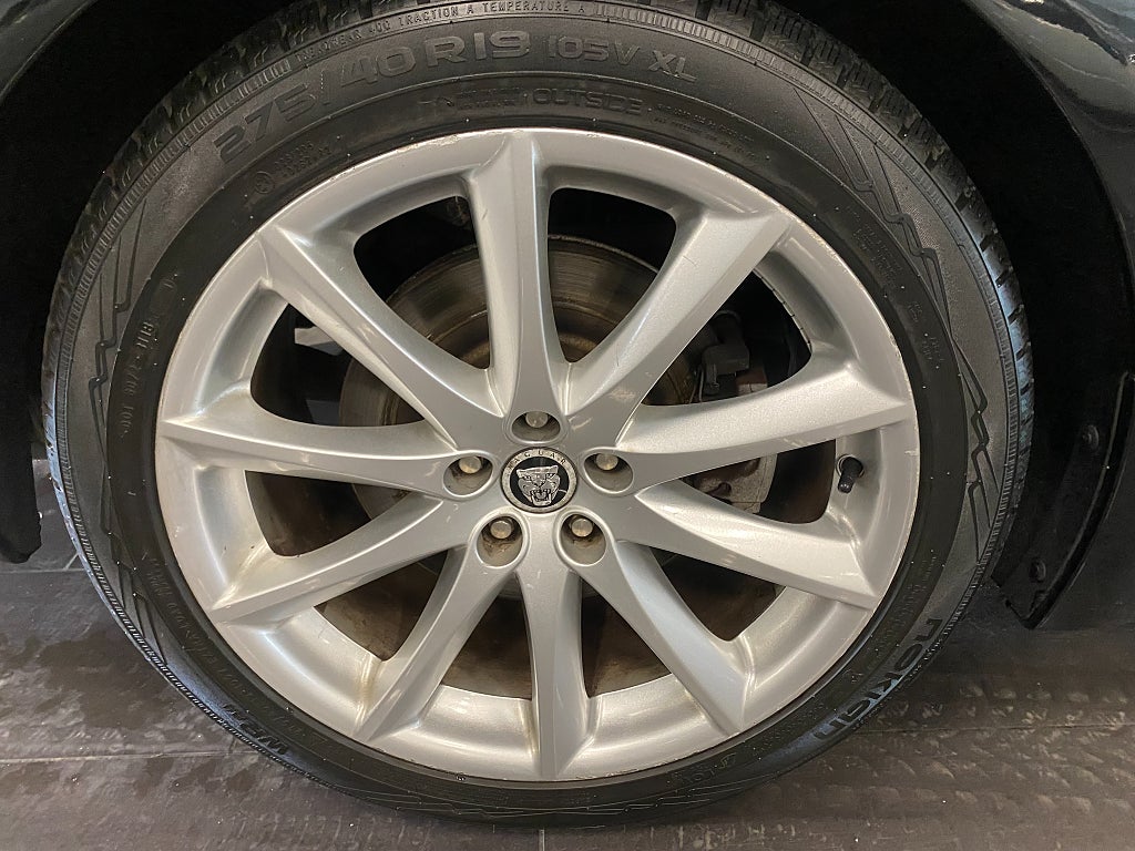 Jaguar XJ 2010 - miniatyr 25