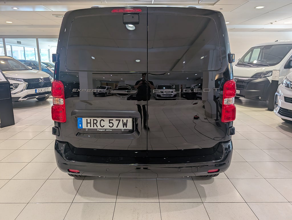 Bild på Peugeot Expert L2 BlueHDi 145 hk AUT Euro 6 Värmare/Drag