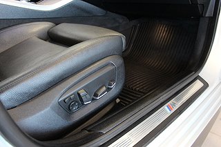 Sedan BMW 530 9 av 21