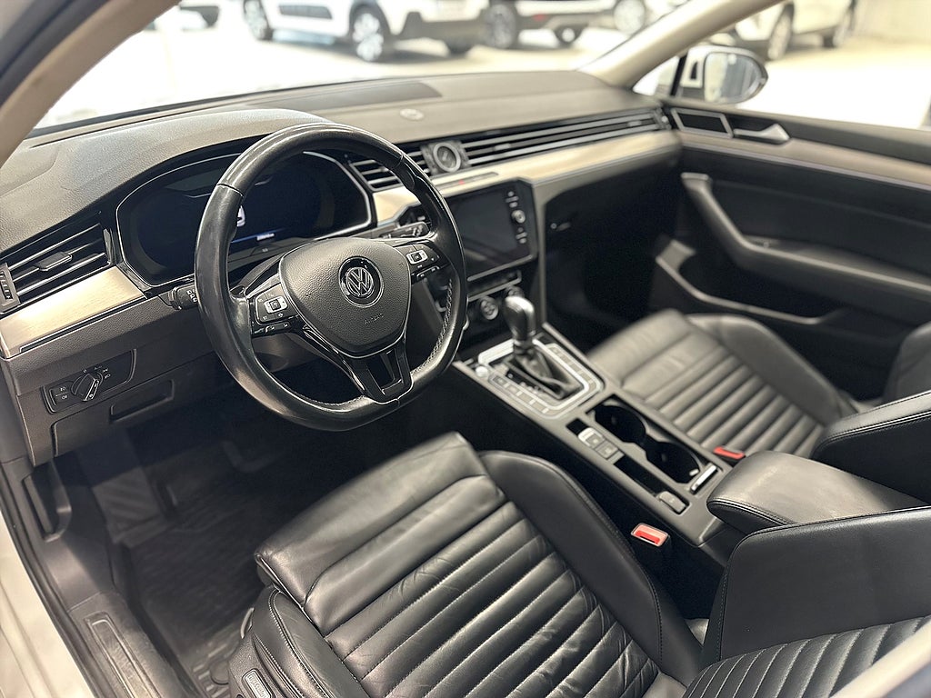 Volkswagen Passat GT R-Line 2.0 TDI 4Motion/Cockpit/B-Kamera/DRAG/SKINN