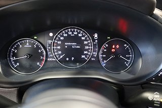 SUV Mazda CX-30 19 av 23