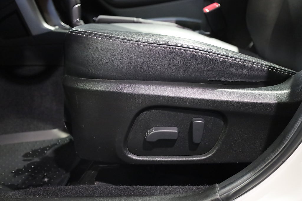Subaru Forester 2.0 4WD XT 241HK Drag M-Värme H&K Navi Kamera Panorama 2014