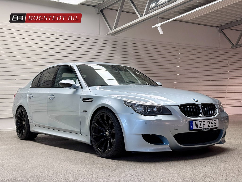 BMW M5 Sedan E60 5.0 V10 507hk | Svensksåld | Fullservad