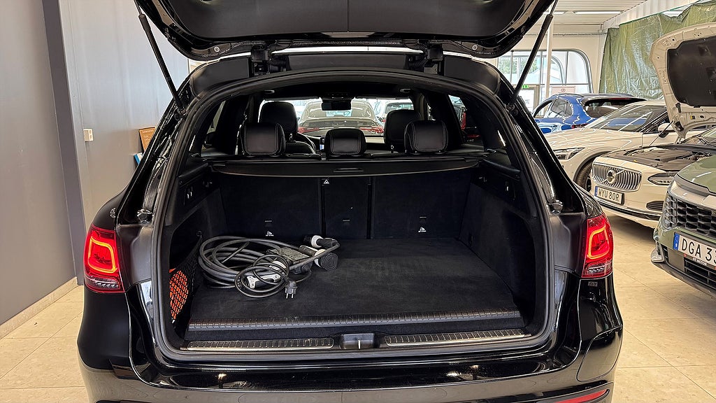 Mercedes-Benz GLC 300 e 4MATIC 9G-Tronic, 320hk, Pano/Cockpit/Luft/Drag