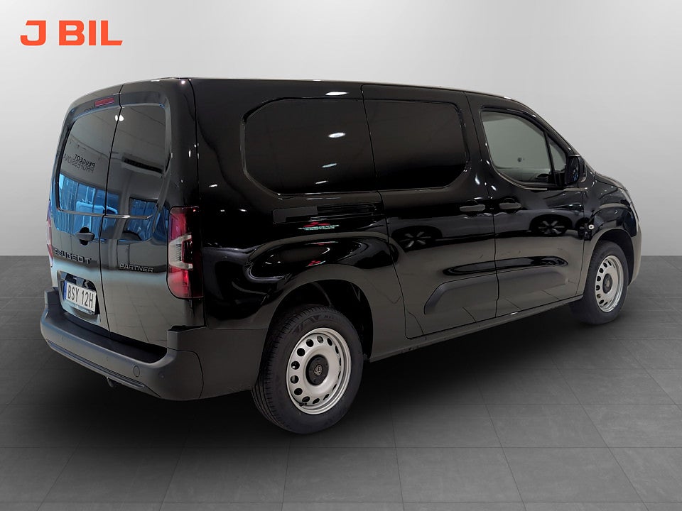 Bild på Peugeot Partner 130hk AT8 L2 - EDITION! SERVICE & VINTERHJUL INGÅR!