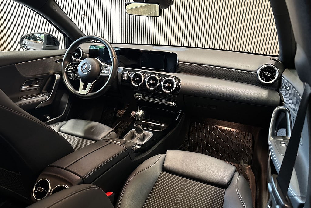 Mercedes-Benz A 180 Base, Progressive Line