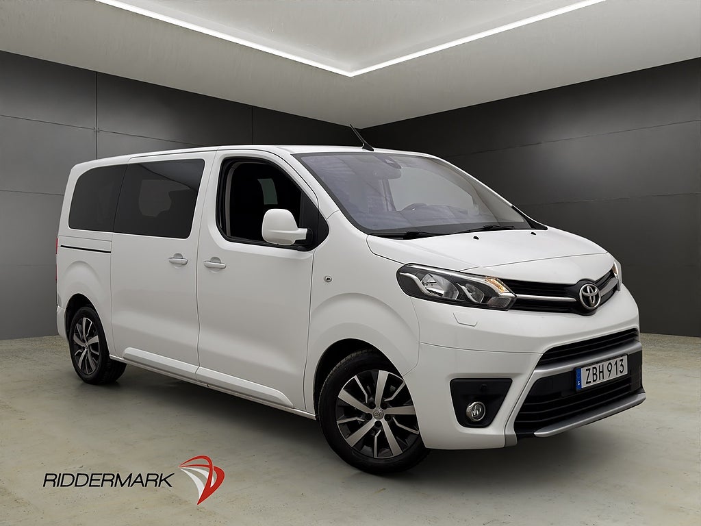 Toyota Proace Verso Lång 177hk Ny-Kamrem Värm Drag El-Dörrar