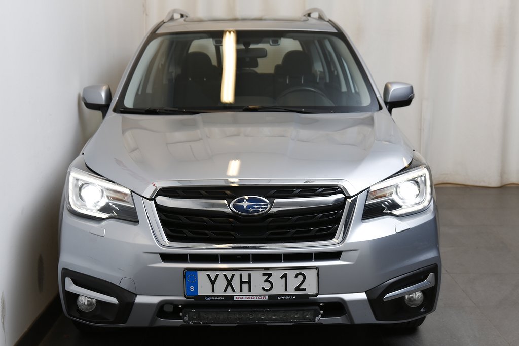 Subaru Forester 2,0i 150hk XS Aut AWD Pano Motorv Dragkrok 2018
