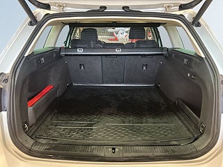 Volkswagen Passat Sportscombi 2.0 TDI 4M Drag/Kamera/M&Dvärm/LED/S&V-Däck – bild 12