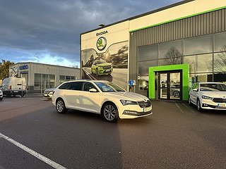 Skoda Superb Kombi STYLE 2.0 TDI 150 DRAG&VÄRME ELSTOL SKINN