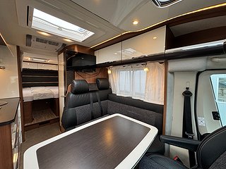 Husbil-halvintegrerad LMC Cruiser Premium T701 AUT 6 av 17