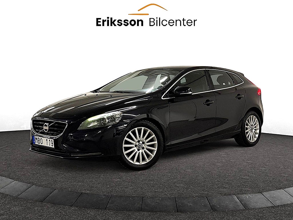 Volvo V40 D2 Momentum 115hk D-värm/B-kam/0%Ränta/Fullservad