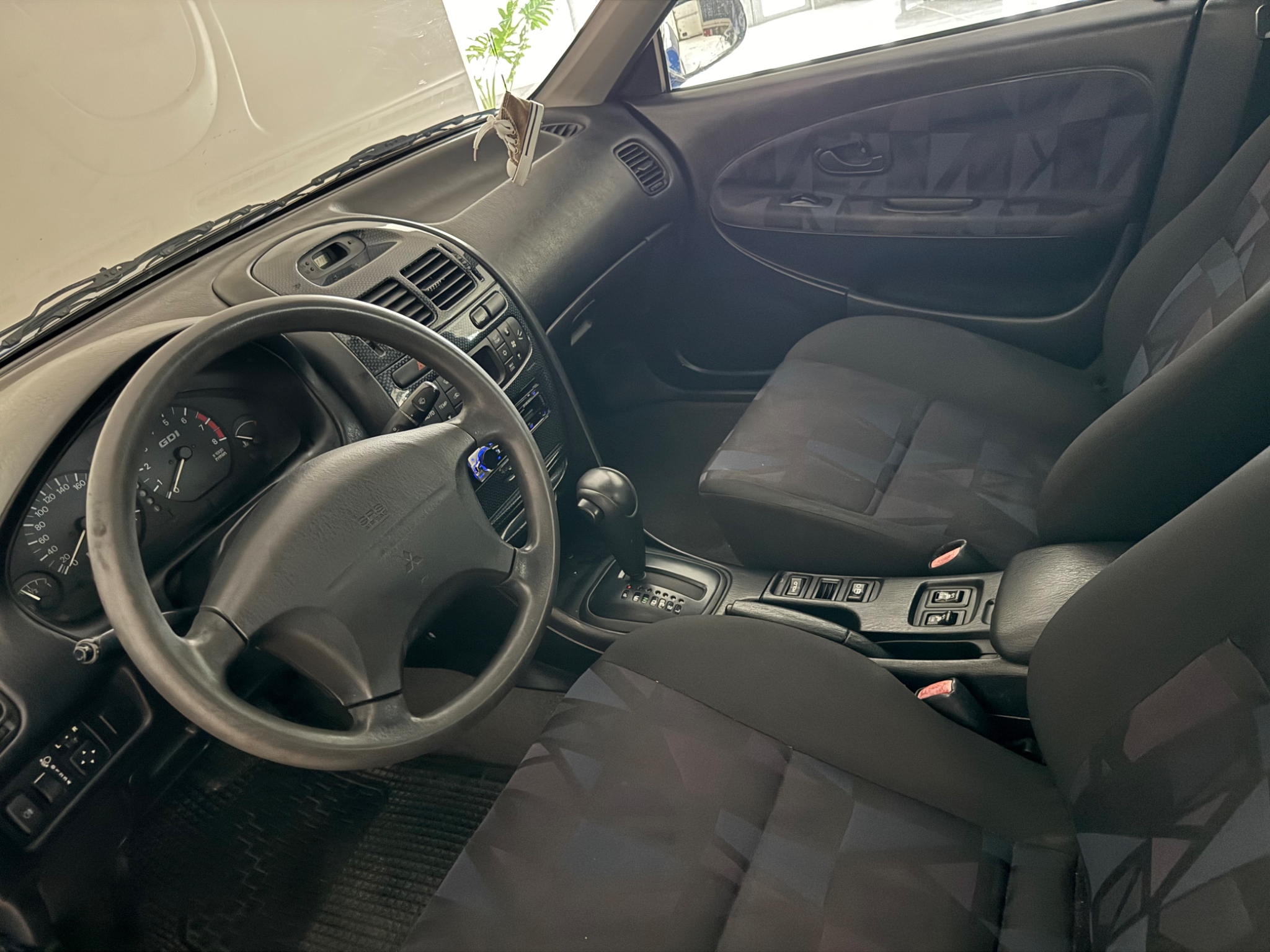 Mitsubishi Carisma 1999, photo 4/10