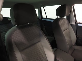 SUV Volkswagen Tiguan 11 av 22