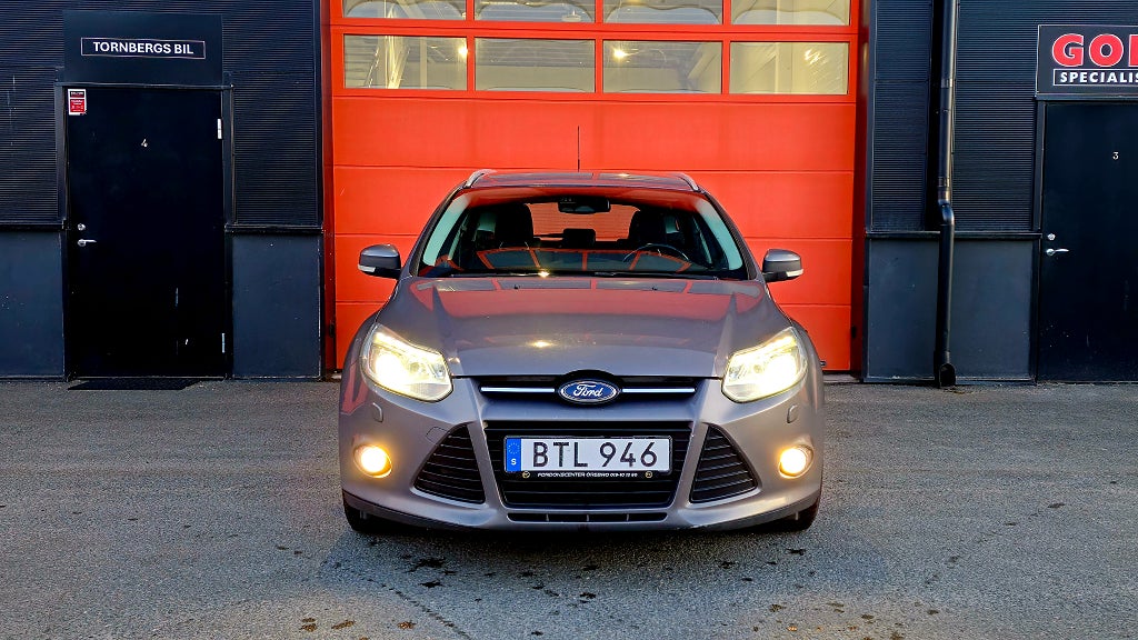 Ford Focus Kombi 2.0 TDCI Titanium | Drag | Aut