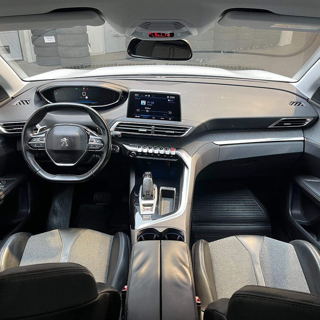 Peugeot 3008 1.2 PureTech 130 EAT Allure Carplay Farthållare Dragkro