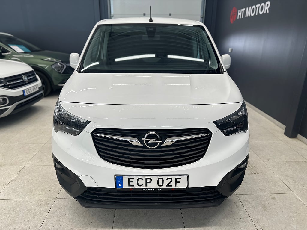 Opel Combo Cargo IP 1.5 BlueHDi 130 EAT Euro 6 / 4,99%
