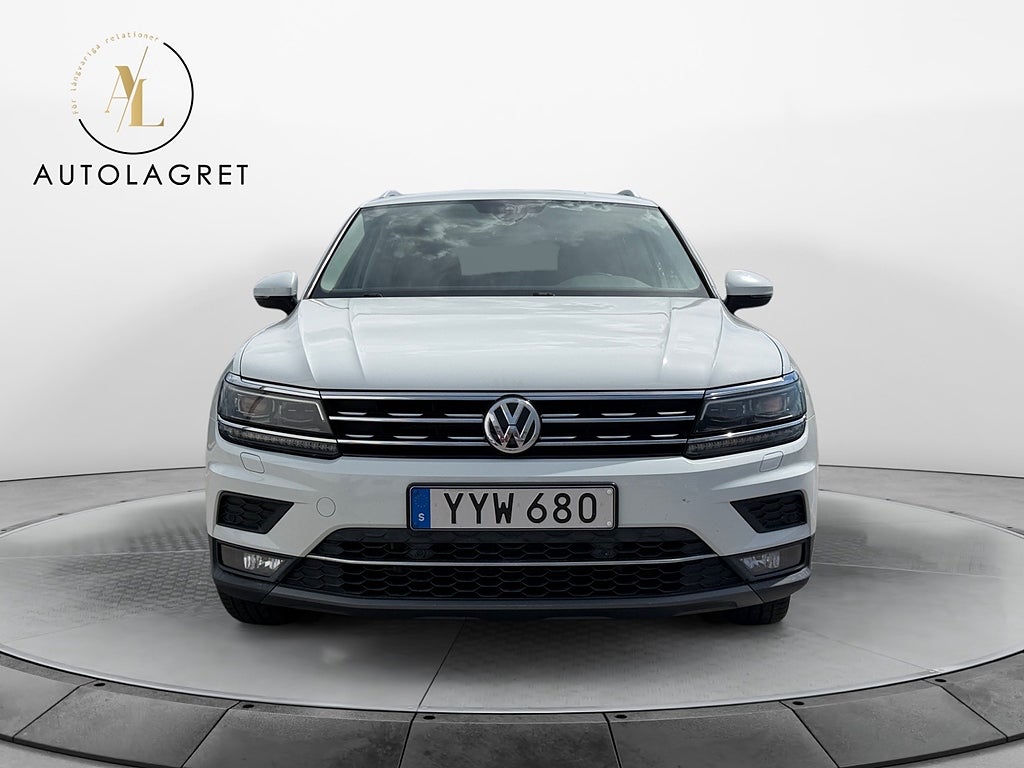 Volkswagen Tiguan 2018 - miniatyr 3