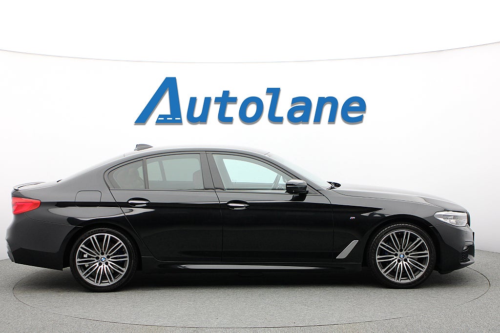 BMW 530i xDrive Sedan M Sport Värmare, H/K, 360, HUD 252hk