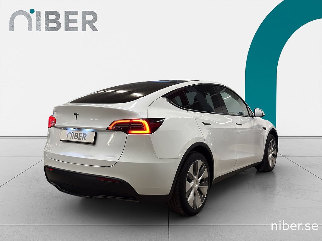 Tesla Model Y Stnd Range, Autopilot, Dragkrok, Pano, Läder, MOMS
