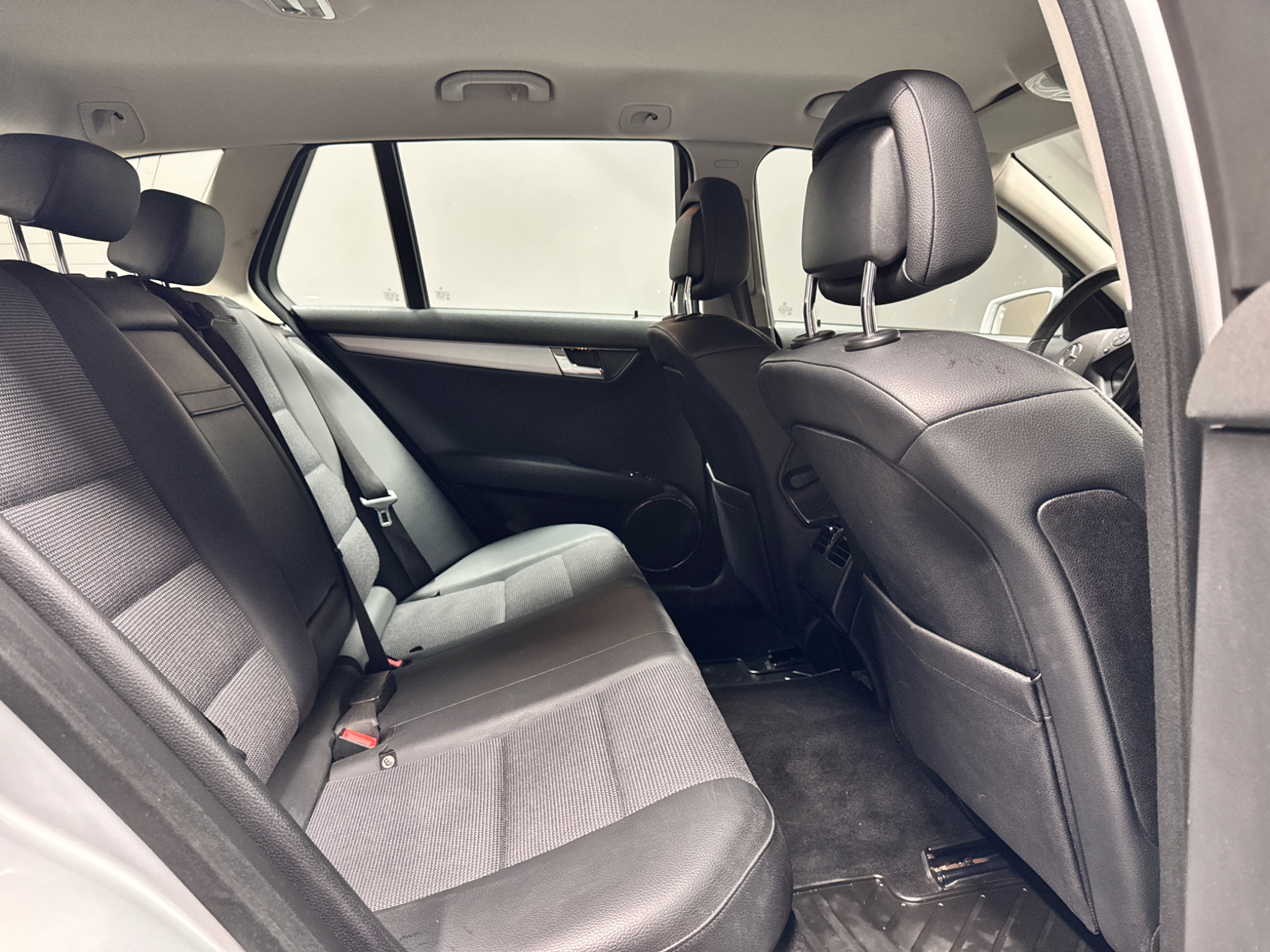 Mercedes-Benz C 2009, photo 7/10