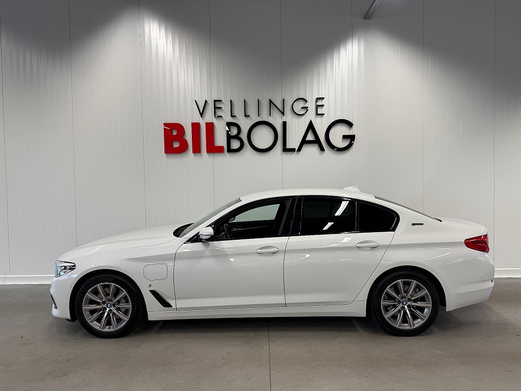 BMW 530e iPerformance Sedan Sport line 360 kamera Navi