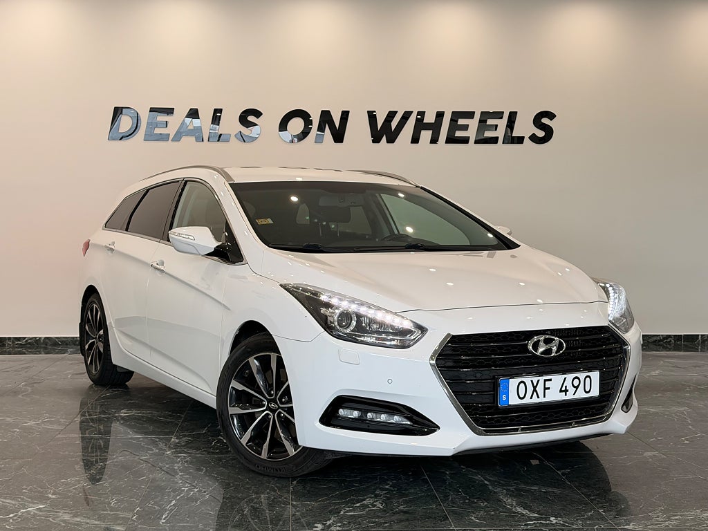 Hyundai i40 cw 1.7 CRDi DCT ComfortPlus B-Kamera/Navi Euro 6 141hk