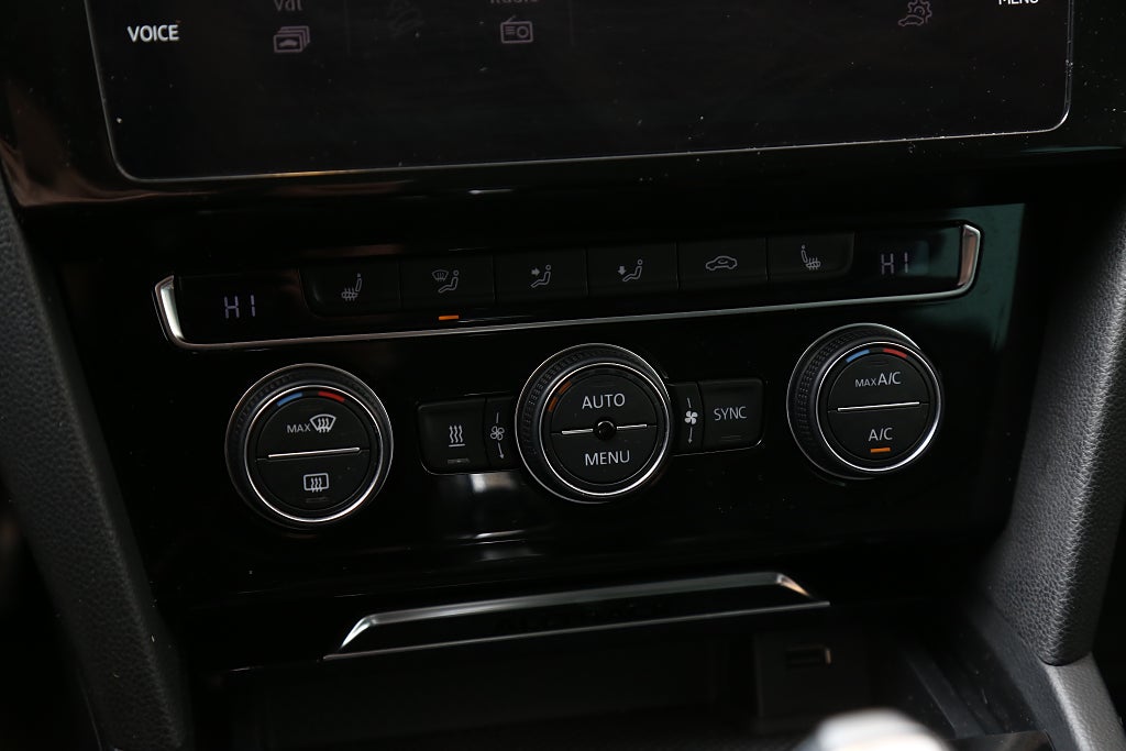 Volkswagen Passat Alltrack 2,0 TDI 190hk SCR 4Motion GT DSG Värmare Drag 2018