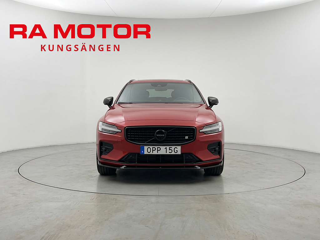 Volvo S60 T5 AWD 250hk R-Design HUD | VOC | 360° | BLIS | Drag 2020