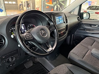 Transportbil - Skåp Mercedes-Benz Vito 11 av 19