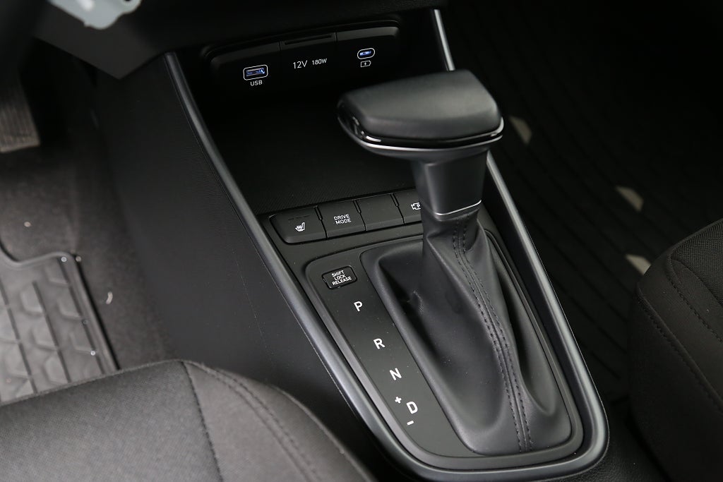 Hyundai i20 Essential 1.0 T-GDI 100HK Automat Kamera Moms