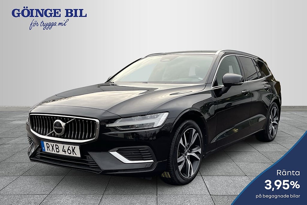 Volvo V60 Recharge T6 Core Edition Läder/ Drag/ Kamera/ Navi/ Nys