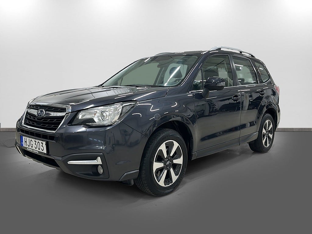 Subaru Forester 2.0D XE (Drag, Pano, Kamera, Navi)