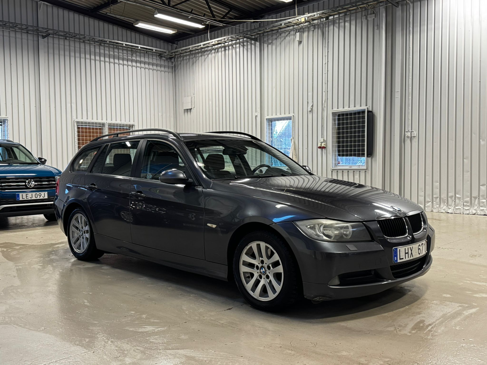 BMW 320 2008, bild 3/52