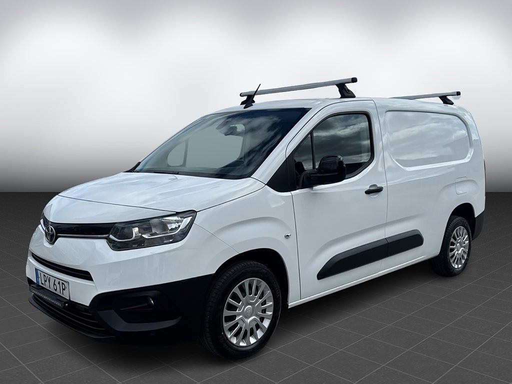 Toyota ProAce City 1.5D 102hk L2 Värmare/Drag/B-Kamera/Moms
