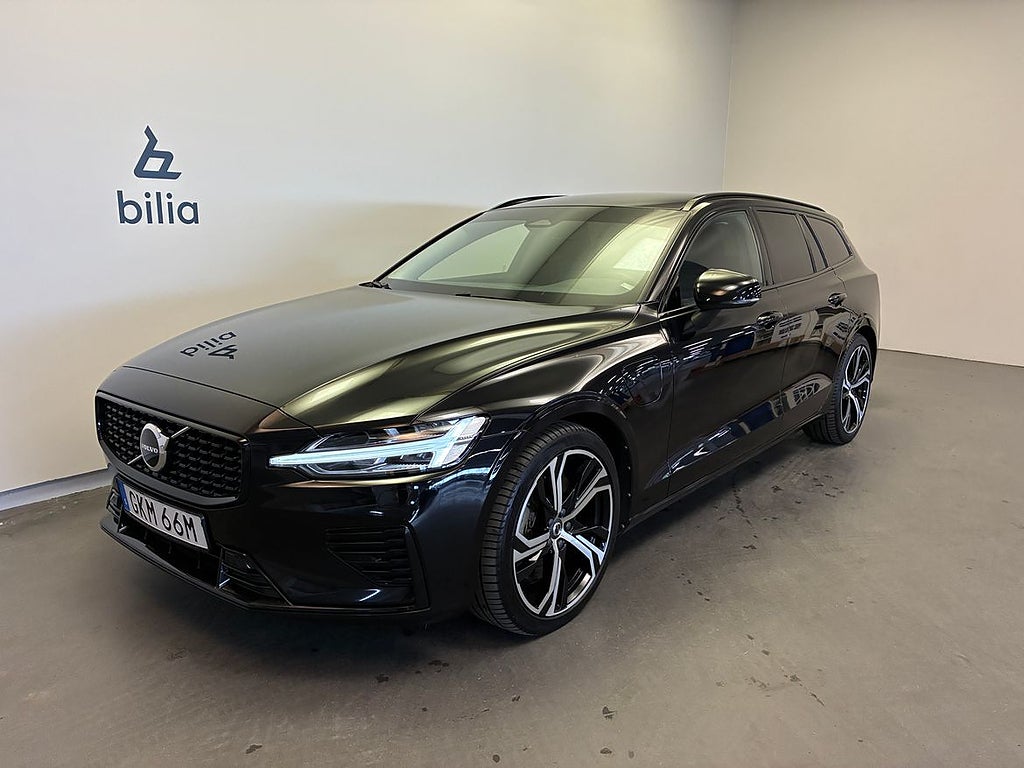 Volvo V60 Recharge T8 Plus Dark / Keyless / Dragkrok / Ba...