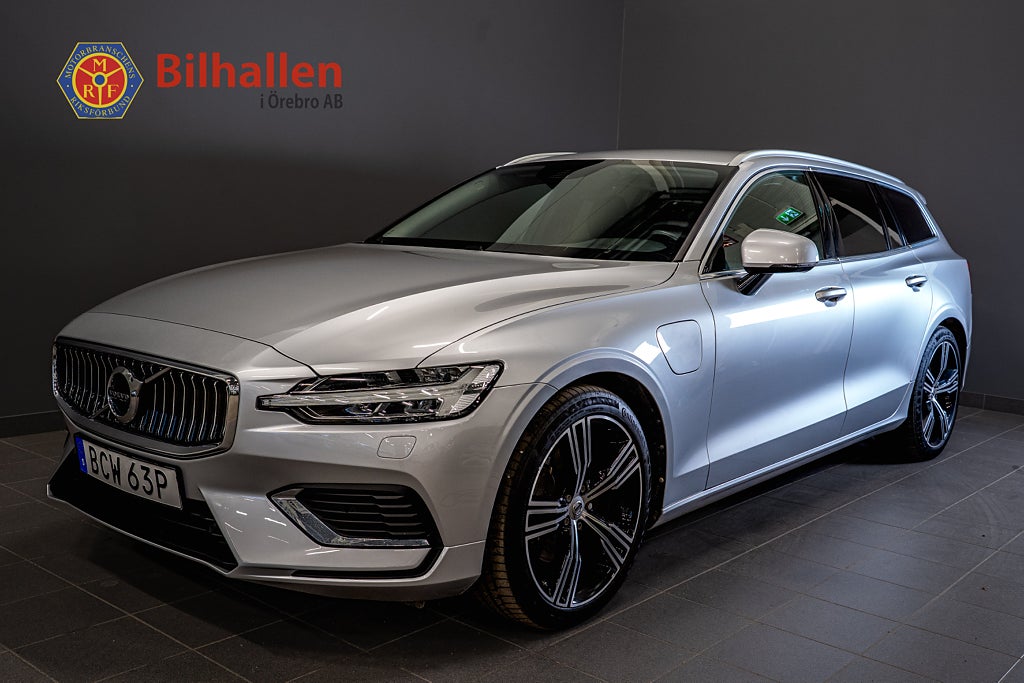 Volvo V60 Recharge T6 AWD Inscription Drag Kam Navi H/K VOC