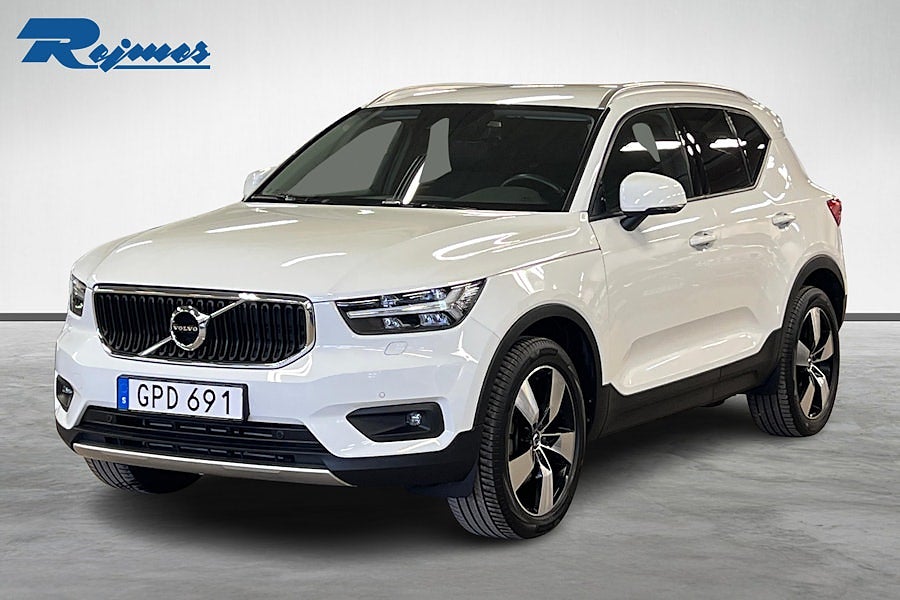 Volvo XC40 T4 AWD Momentum Advanced Edition