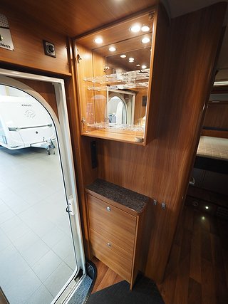 Husbil-halvintegrerad Dethleffs White Edition 17 av 20