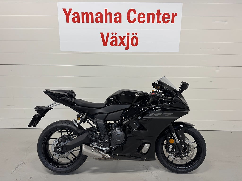 Yamaha R7 *Finns för leverans*