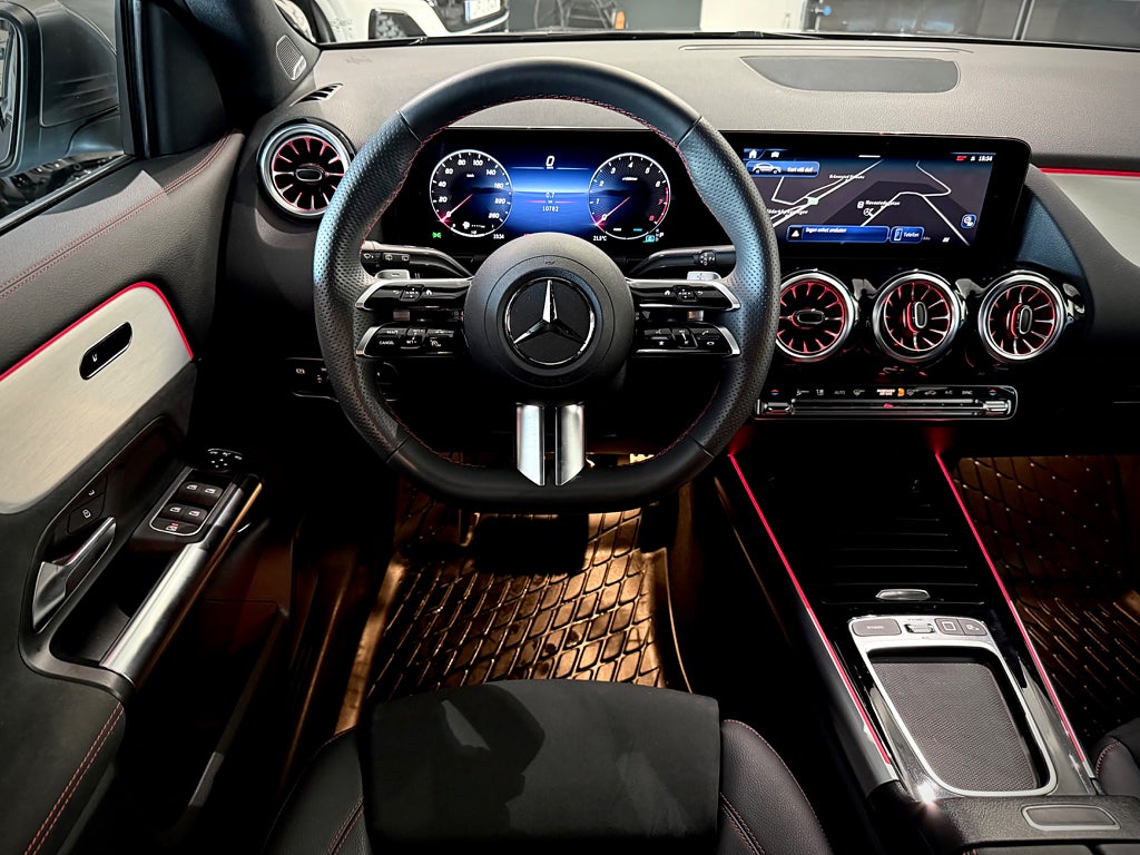 Mercedes-Benz GLA 200 AMG Drag Premium Burmester - bild 6