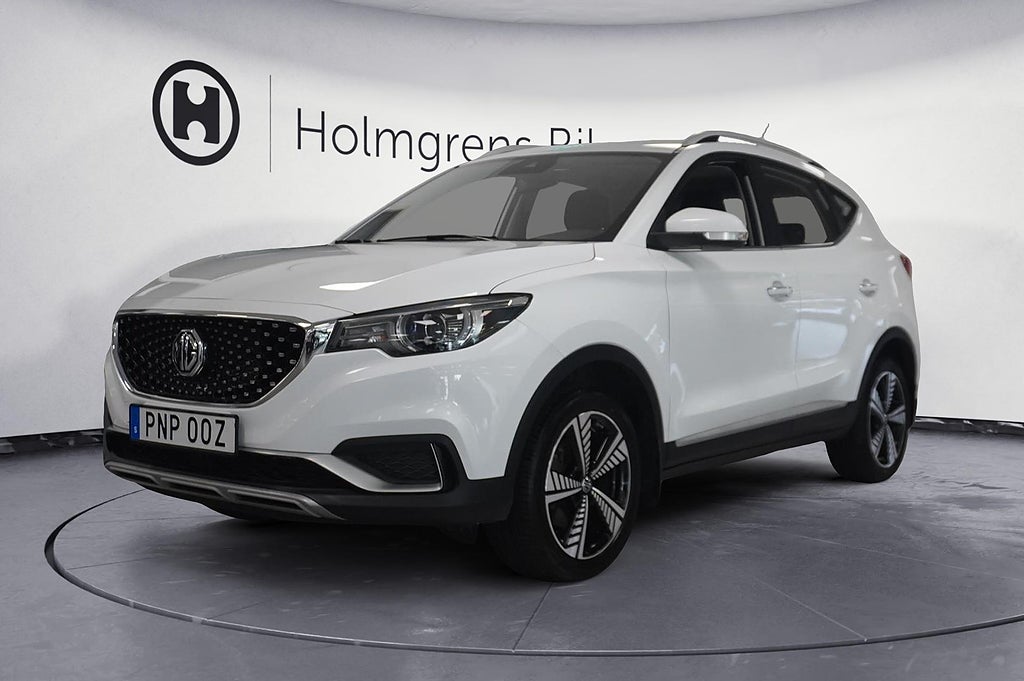MG ZS Luxury 45kWh Pano Elstol 360 Kam