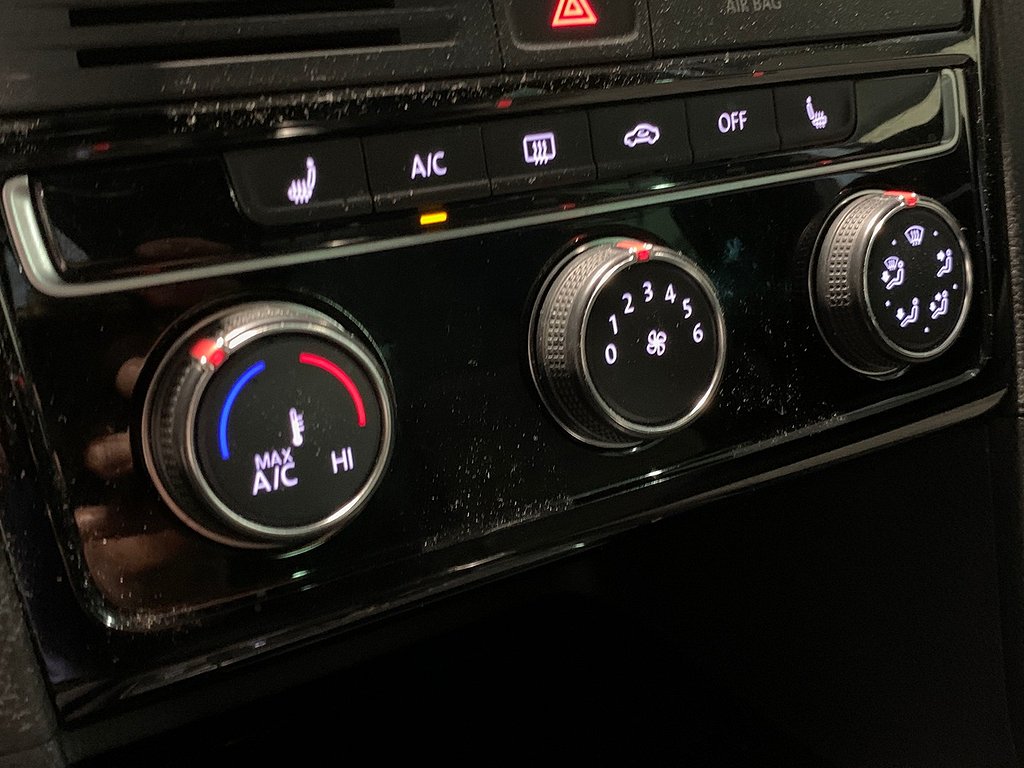 Volkswagen Golf Sportsvan 1.4 TSI 140hk R-Line Carplay PDC 2017