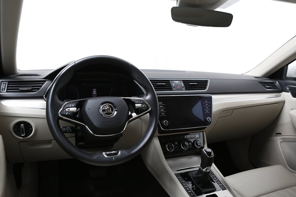 Skoda Superb iV Kombi Plug-in Hybrid Business Edition L&K 2021